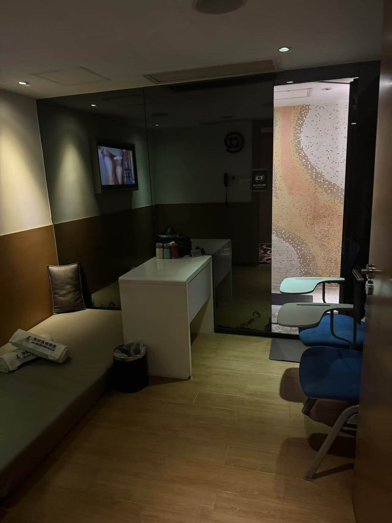 East Castle Spa ミラースパ・ルームの館内写真